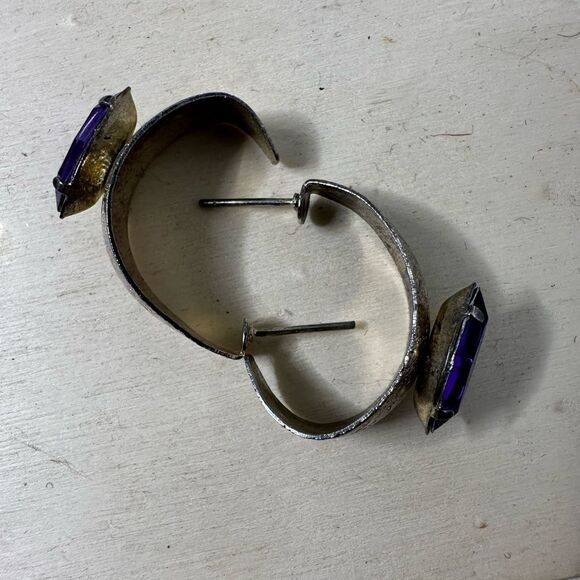 Vintage Filigree Etched Metal Earrings With Purple Accent - Picture 5 of 5